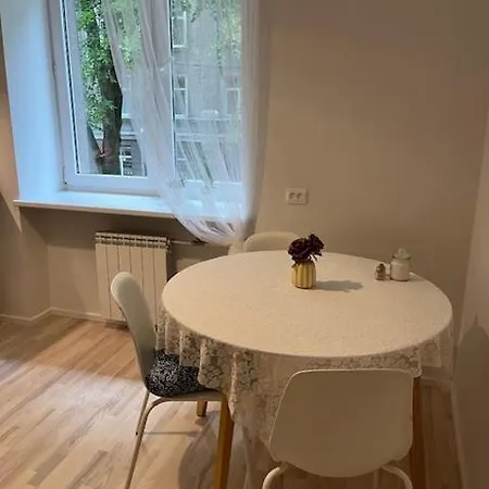 Cozy Next To Old Town *