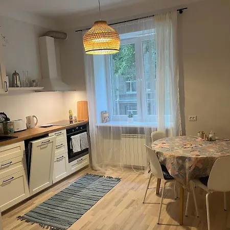 Daire Cozy Next To Old Town Tallinn